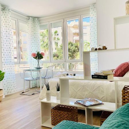 Luxury Loft With Pool In The Centre Apartment ตอร์เรโมลิโนส ภายนอก รูปภาพ